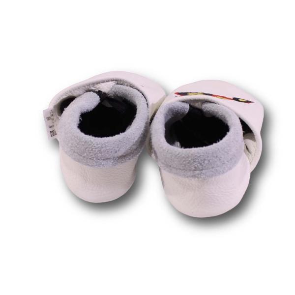 Krabbelschuhe roter Trecker mit Anhänger weiß